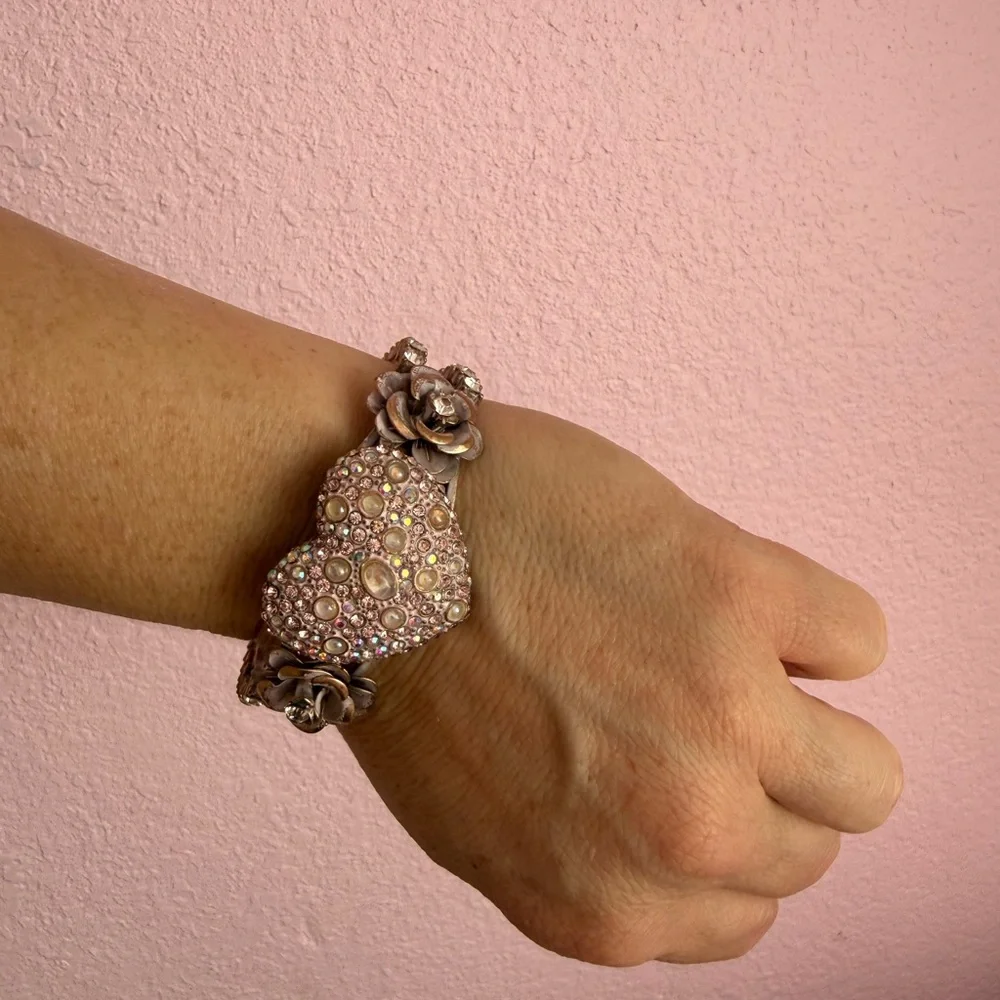 Rhinestone Heart Floral Bracelet - Pink and Silver - Picture 2 of 7